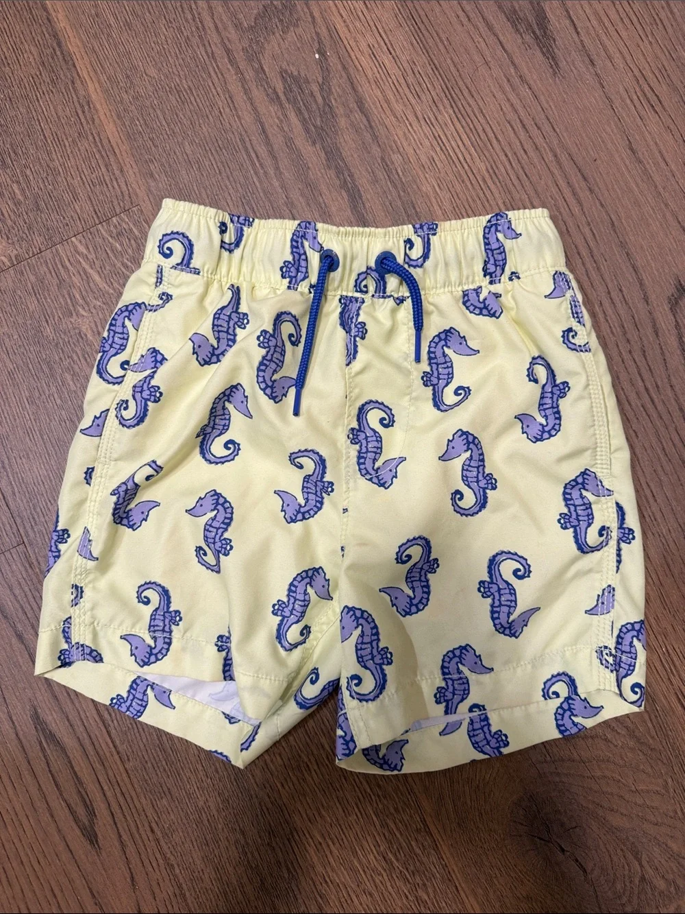GAP Kids boys swim bundle size S 6/7